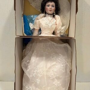Vintage Franklin Heirloom Porcelain Doll in Box - Faberge Bride